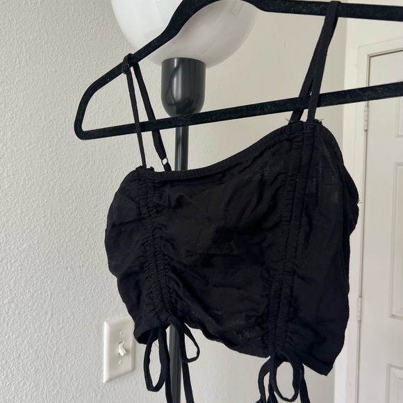 Drawstring Ruched Side Crop Top - Picture 6 of 6